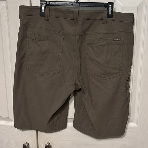 Eddie Bauer Rainer Shorts - Picture 5 of 11